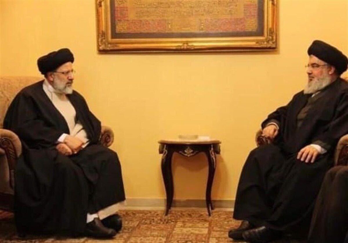 مِّنَ ٱلۡمُؤۡمِنِينَ رِجَالࣱ صَدَقُواْ مَا عَٰهَدُواْ ٱللَّهَ عَلَيۡهِۖ فَمِنۡهُم مَّن قَضَىٰ نَحۡبَهُۥ وَمِنۡهُم مَّن يَنتَظِرُۖ وَمَا بَدَّلُواْ تَبۡدِيلࣰا