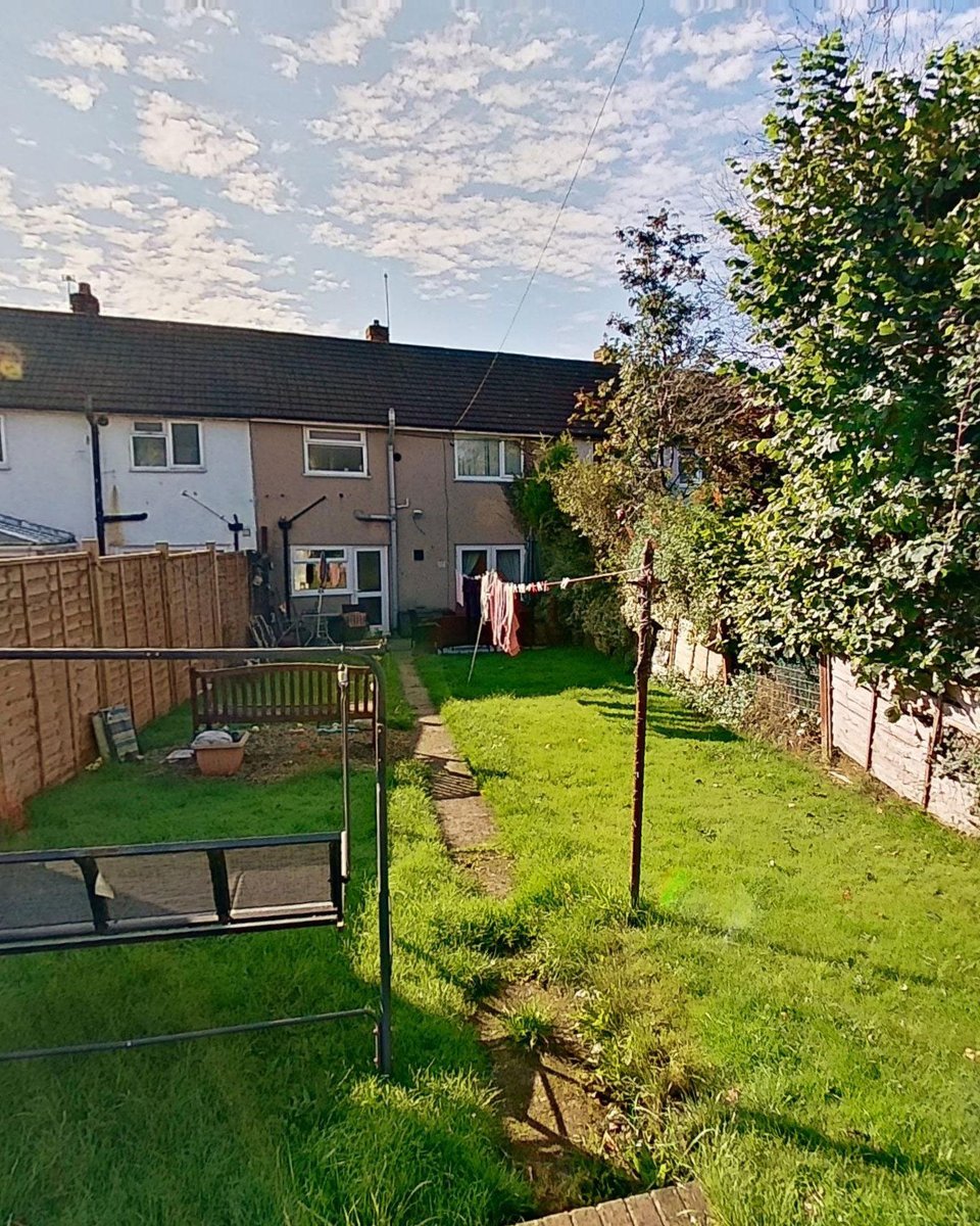 PFoshAuctions's tweet photo. Lot 58: Pembroke Road, Chepstow

3D tour available 👉 https://t.co/S418cxom9g

🛏️ 3 Bedrooms
🏠 Mid terrace
🙋 Currently tenanted and they would like to remain
🏫 Close to a primary school, local shops and pubs
🚌 Good bus, rail and road links with the A48, M4 and M48 https://t.co/CT3N4ylI7x