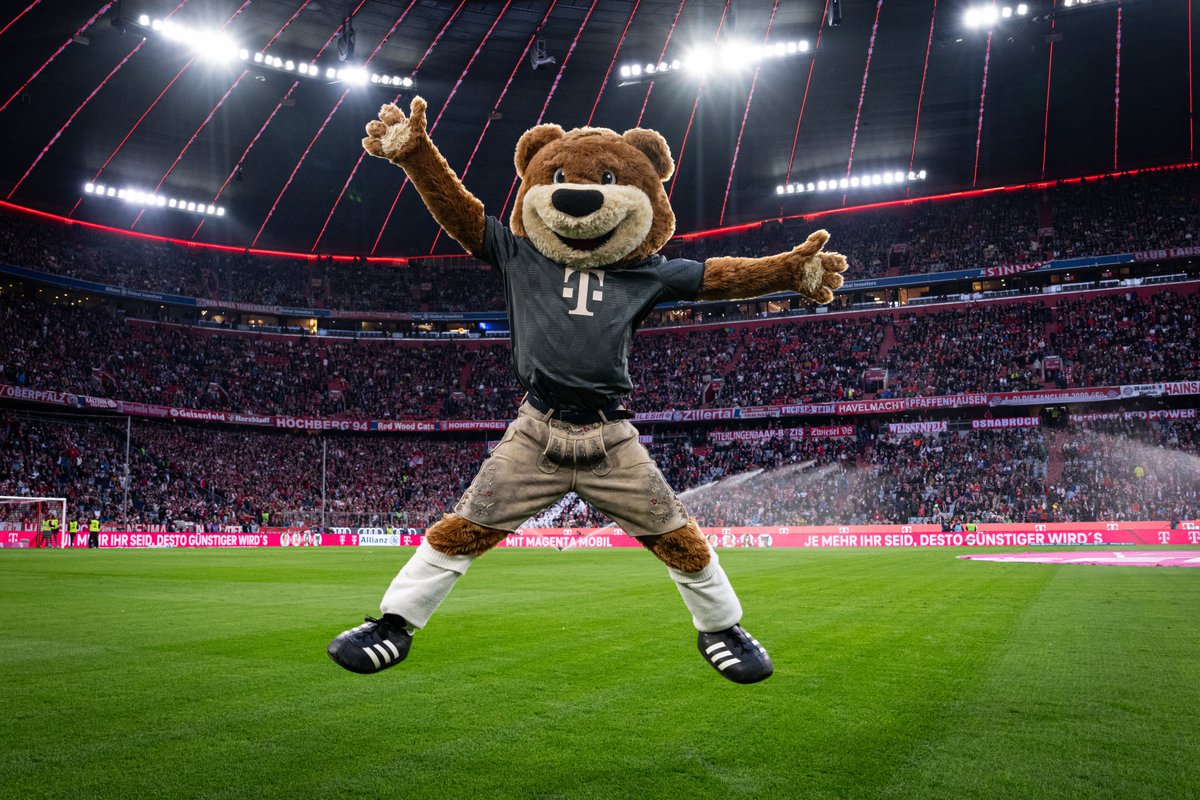 𝐎𝐮𝐫 𝐁𝐞𝐫𝐧𝐢 🐻

#MiaSanMia #FCBB04 #FCBayern