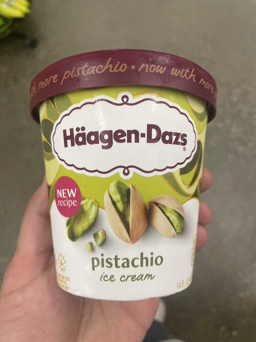 Masih_425's tweet photo. Dear @HaagenDazs_US please don’t advertise more pistachios but indeed have less pistachios. Thank you https://t.co/TOFXv09OAV
