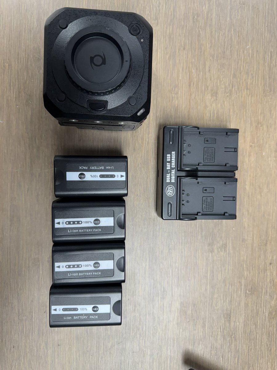 OriginaldoBo's tweet photo. Letting go of a my last Panasonic camera, BGH1 with 4 batteries $800 plus shipping https://t.co/8DkNDoDtUm