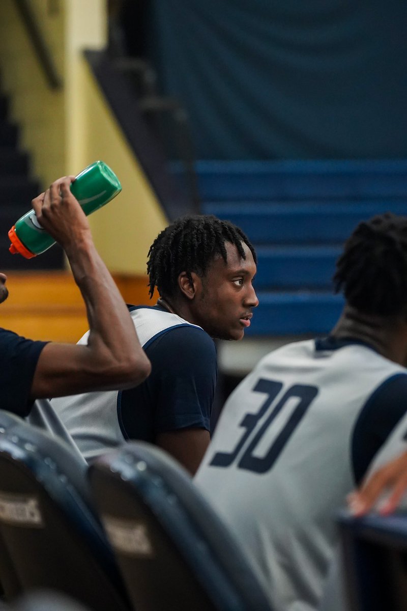 CSU_Mbball's tweet photo. 𝘽𝙐𝘾𝙠𝙚𝙩𝙨 🪣 #EDIG7 https://t.co/QutD2HGUKd