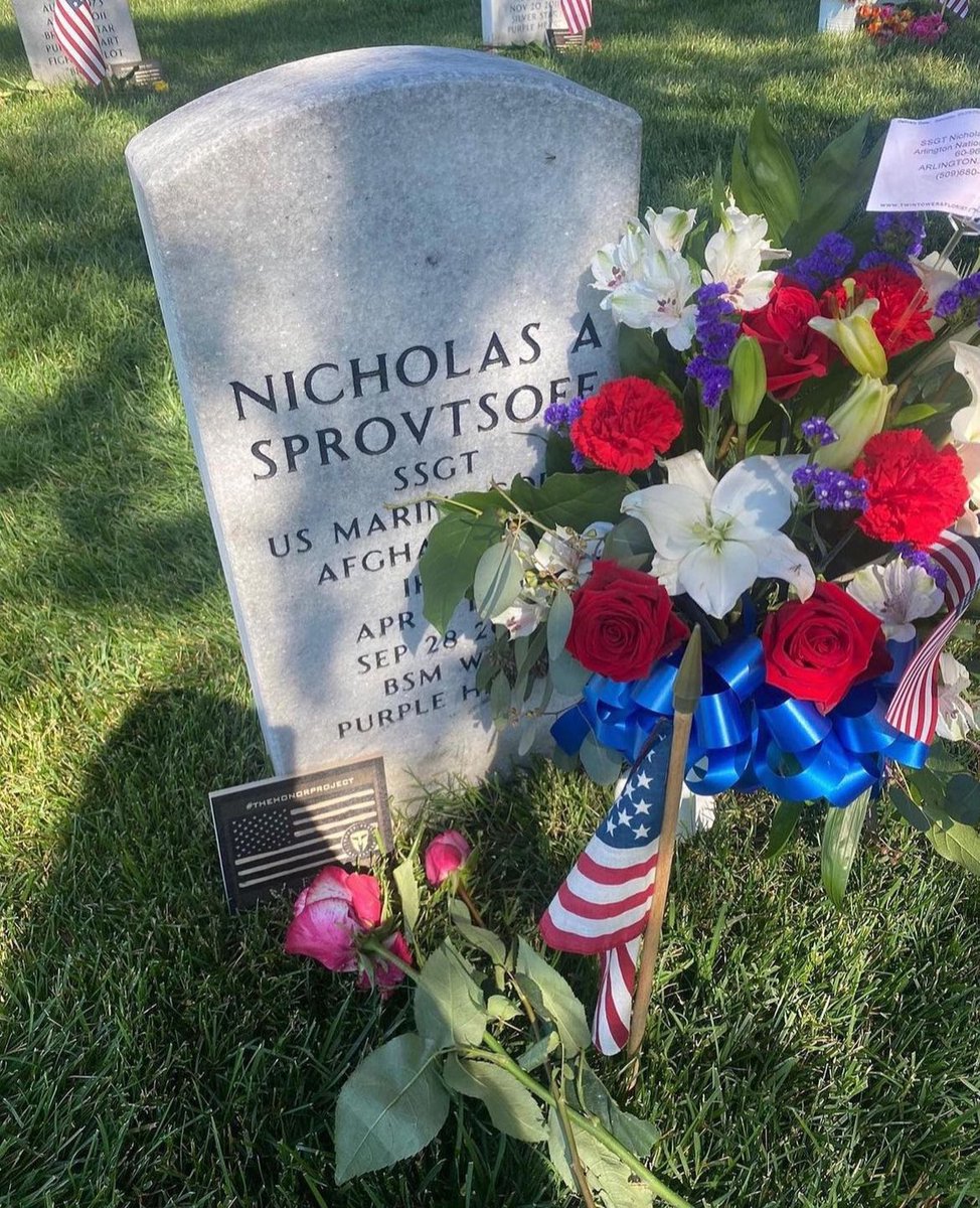 op_hawkeye's tweet photo. 9.28.2011 ~ SSG Nicholas Sprovstoff 🇺🇸
#OpHawkeyeRemembers #NicholasSprovstoff #1MSOB #EODWarrior #MarineRaider #SpiritusInvictus #SilverStar #PurpleHeart
📜 https://t.co/qNCCOSWTC7
📜 https://t.co/PAxEvgQiJA
📜 https://t.co/tfyoXZbiWH
📰 https://t.co/wsES4S2bLa https://t.co/pqD4EPAZaG