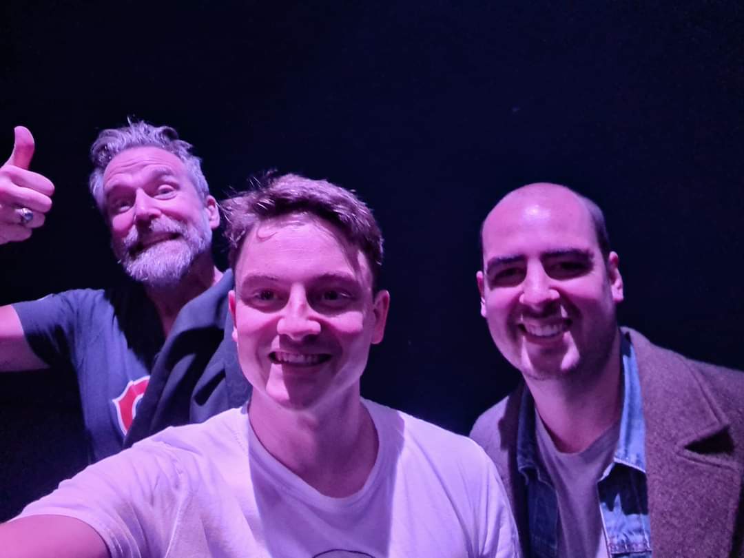 Thanks to all who came to our show Reading Biscuit Factory on Thursday, we had a full house.

Pic: <a href="/mrTonyLaw/">TONY Law</a>  <a href="/rhodders/">Rhodri Buttrick</a> and Tawny Owl
 
Our next show is something a little different it's a Halloween cabaret 🎃on 31st October

🎟jokepit.com/e/17024

#inrdh #rdguk