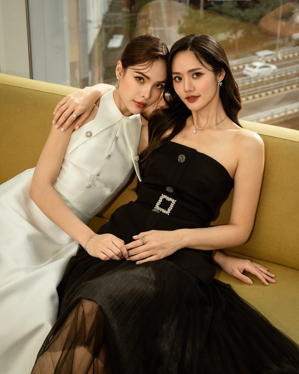 luvablexsana's tweet photo. thinking about how LMSY are basically the thailand version of WWYX #WWYX #LMSY #sonyasaranphat #lmlookmhee https://t.co/lACBtGva3V