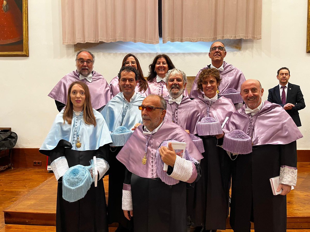 Desde UADLE felicitamos a nuestro compañero Emilio Sánchez por su Lección Inaugural del Curso Académico 2024-2025 de Universidad de Salamanca titulada “Humanos y civilizados. Examinando el reto que supone alfabetizar a toda la población”.