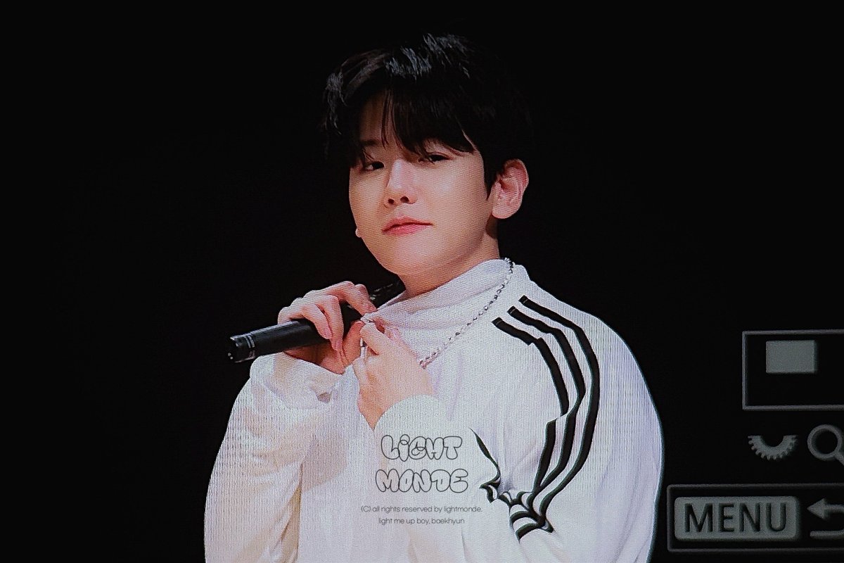 lightmonde56's tweet photo. 240928 체대선배미잇으시다

 #백현 #BAEKHYUN #ベッキョン @B_hundred_Hyun