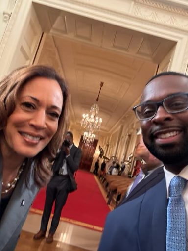 mayorpaulyoung's tweet photo. On Thursday, I had the honor of joining President Joe Biden and Vice President Kamala Harris at the White House for the signing of a critical executive order to get dangerous glock switches and machine gun conversion devices off our streets. 

This bold action will help save lives and protect our neighborhoods from the devastating effects of gun violence.

Thank you to President Biden and Vice President Harris for your leadership and partnership in creating safer communities.