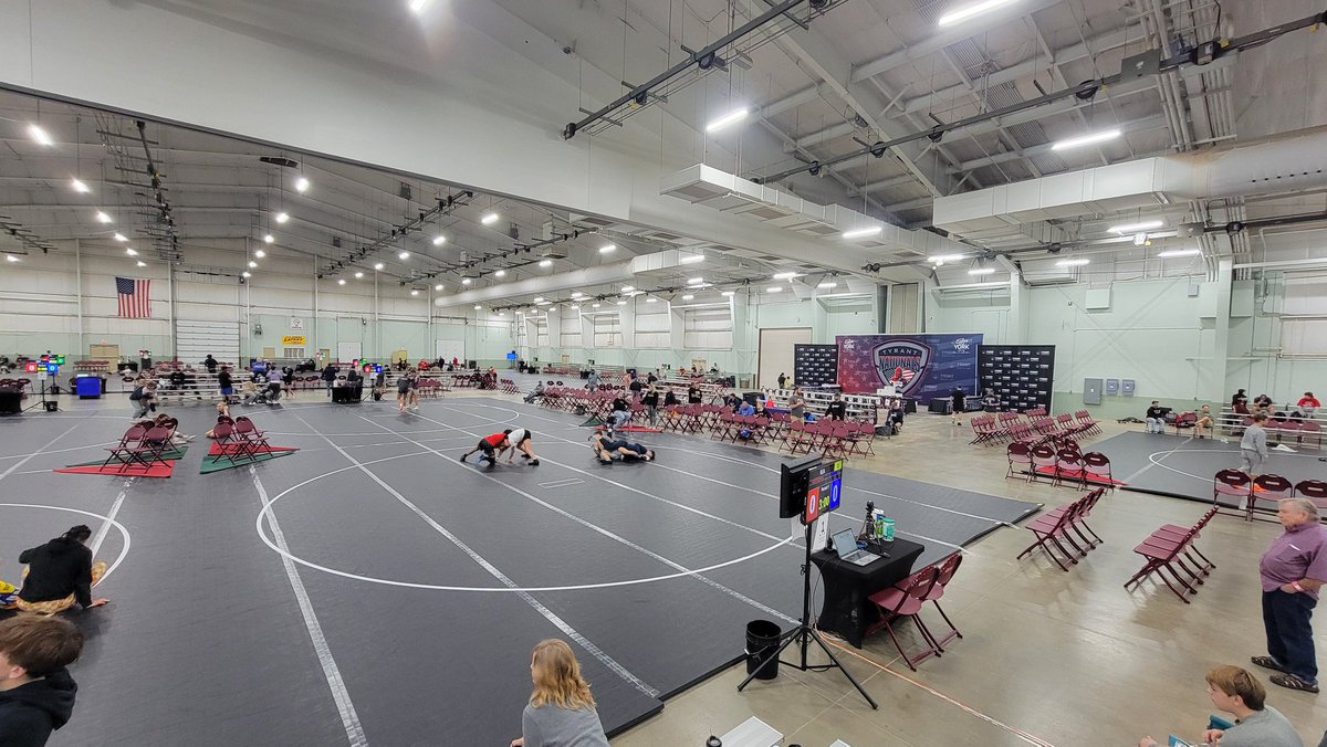 BLanzilli's tweet image. #Foodtruth of a wrestling 🤼‍♂️ Mom w/ 3 boys competing.. Tournament morning! Pre-match, after managing weight a couple days, &amp;amp; everyone weighing in .1 lb under 👍, 2 hours before matches start.. 

It's electrolytes, simple carbs, a little protein, and it's #GoTime. Good luck boys!