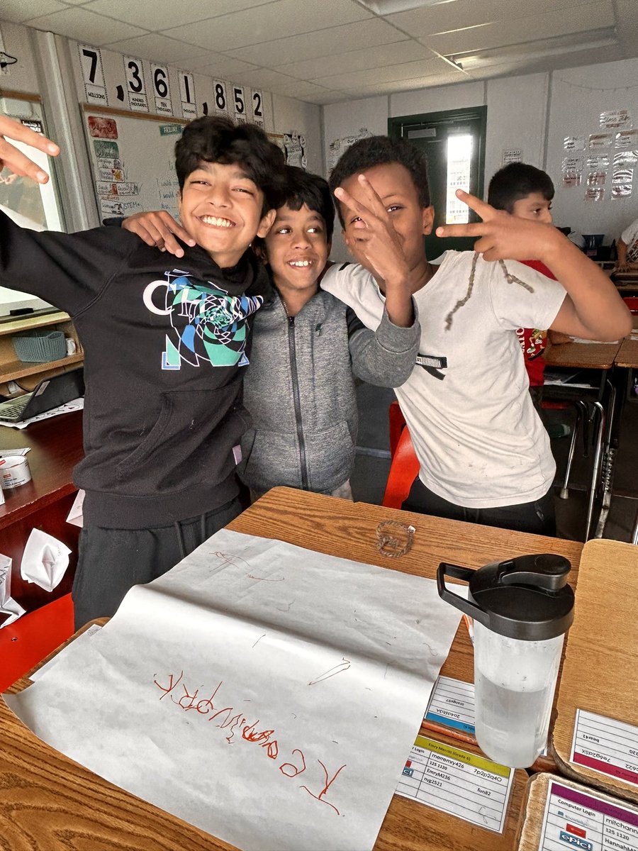 Teamwork makes the dream work ✨Without touching the marker, Grade 5/6s worked together to spell ‘TEAMWORK’. <a href="/AgnesHodgePS/">Agnes G. Hodge Public School</a> <a href="/GEDSB/">Grand Erie District School Board</a>