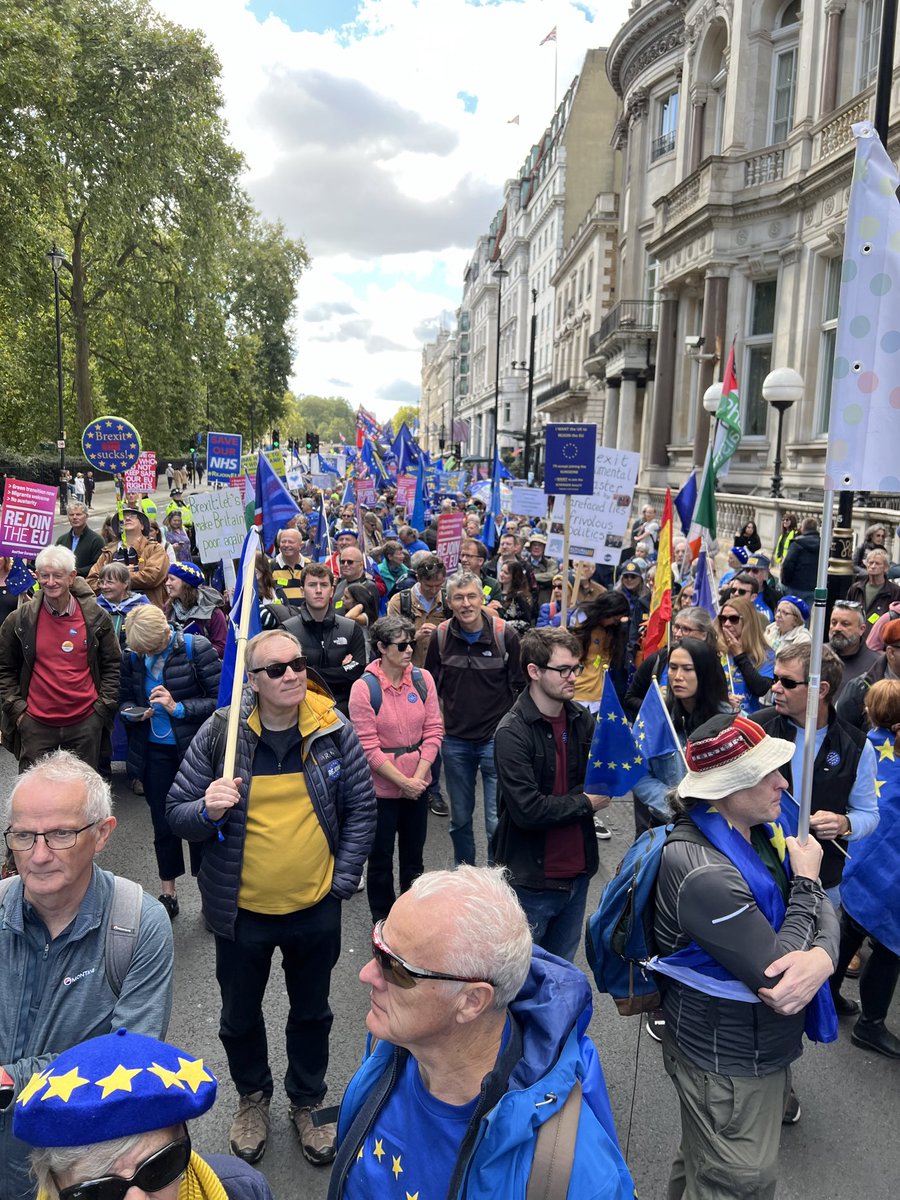 Fabulous atmosphere at <a href="/MarchForRejoin/">National Rejoin March</a>