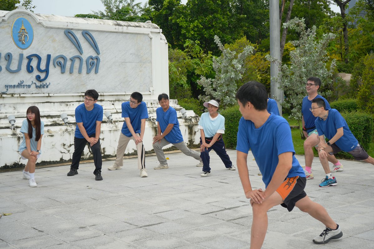 CSCECASIAPACIFC's tweet image. 📷📷Join #CSCECThailand staff in the Fun Run event at the Benjakitti Park in #Bangkok! Warm up, lace up your shoes and hit the track for a relaxing and active time!📷
#CSCECActivity #CSCSCers #FitnessFun