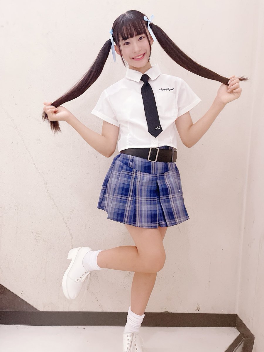 ちわちわ(๑ ˙꒳​˙)/(˙˘˙๑ )たっち♡ 今日は定期公演、ライブと特典会