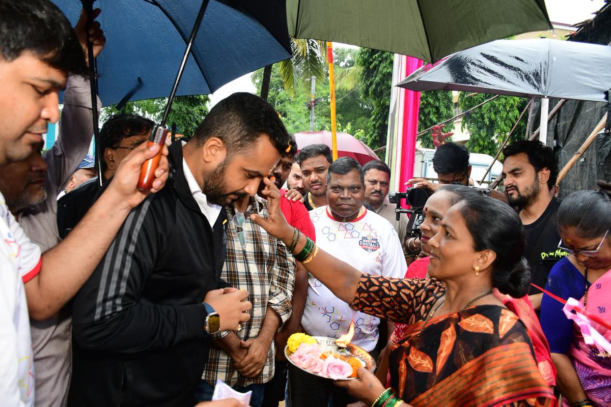 singhavaneesh's tweet image. वर्सोवा के युवाओं के उत्साह और खेल भावना को सलाम,
29 सितंबर को होने वाले फुटबॉल मैच के फाइनल में सभी को शुभकामनाएं!

#KoliCommunity #Football #Sports #YouthEmpowerment #Versova #Mumbai #LeadershipForChange #CommunityFirst #MumbaiCongress