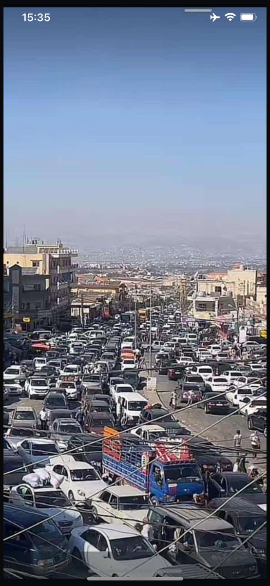 FilippoGrandi's tweet image. More than 50,000 Lebanese and Syrians living in Lebanon have now crossed into Syria fleeing Israeli airstrikes. Well over 200,000 are displaced inside Lebanon.

Relief operations are underway, including by UNHCR, to help all those in need, in coordination with both governments.