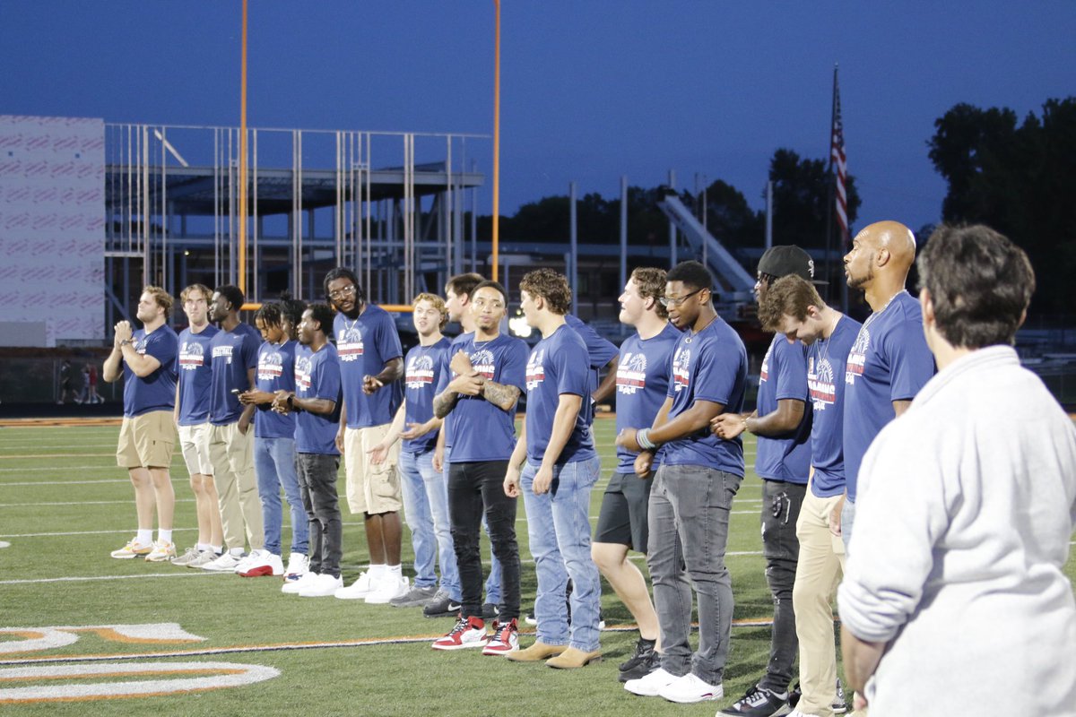 What a night. Hard work pays off our 23-24 Lyon college Scots men’s 🏀 team got to receive their Regular season conference championship rings last Saturday night. #Goscotsgo!