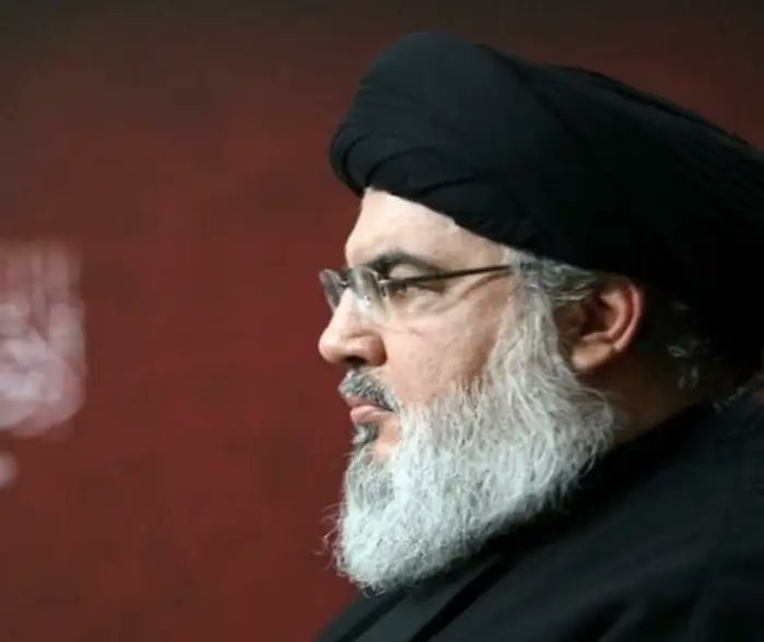 قيدت #إيران يد #حسن_نصرالله. طلبت منه أن يحافظ على قواعد الاشتباك. خافت من اتساع الحرب مما يستدعي التدخل الأمريكي.

#نتنياهو يخوض حرب تغيير الشرق الأوسط، فيما يستمتع ملالي طهران برفاهية صبرهم الاستراتيجي.

حتى نتنياهو يخطئ في توقع ردة فعل إيران، فقد قطع مؤتمره الصحفي معتقداً أن