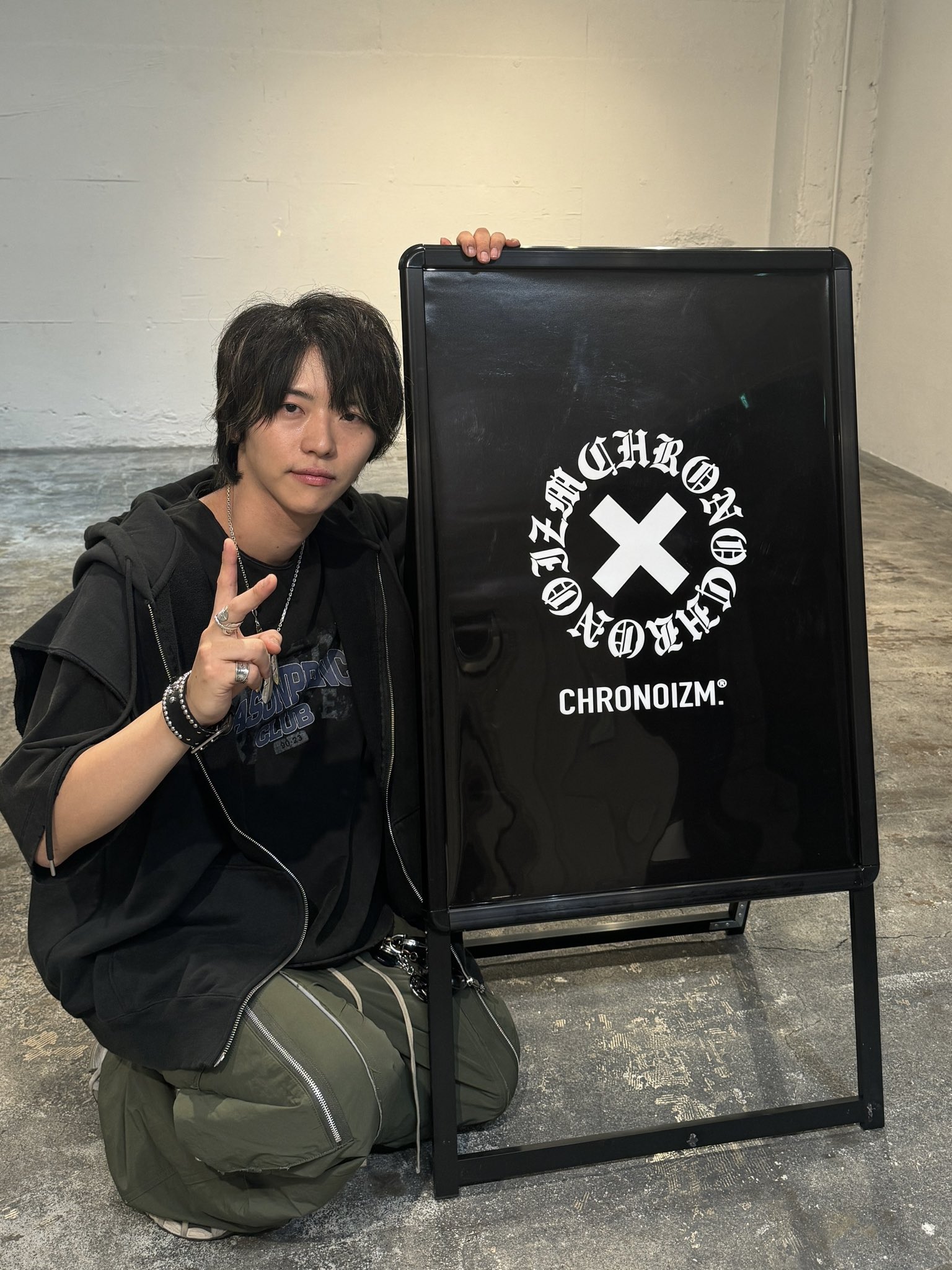 CHRONOIZM ポップアップ Tシャツ M CHRONOIZM(クロノイズム) в X: „ポップアップストアありがとうご