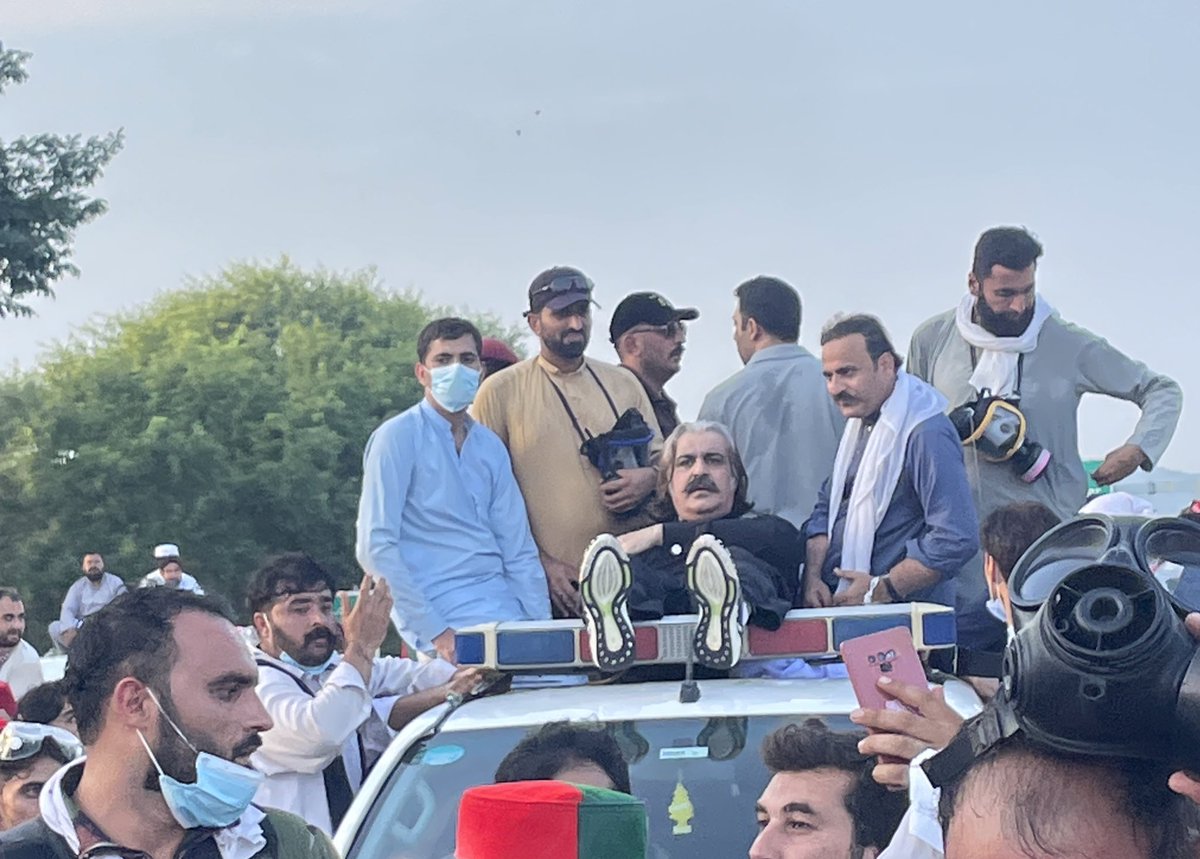 Cheeetah.....🔥🔥🔥

#AliAminGandapur
#چلو_چلو_راولپنڈی_چلو