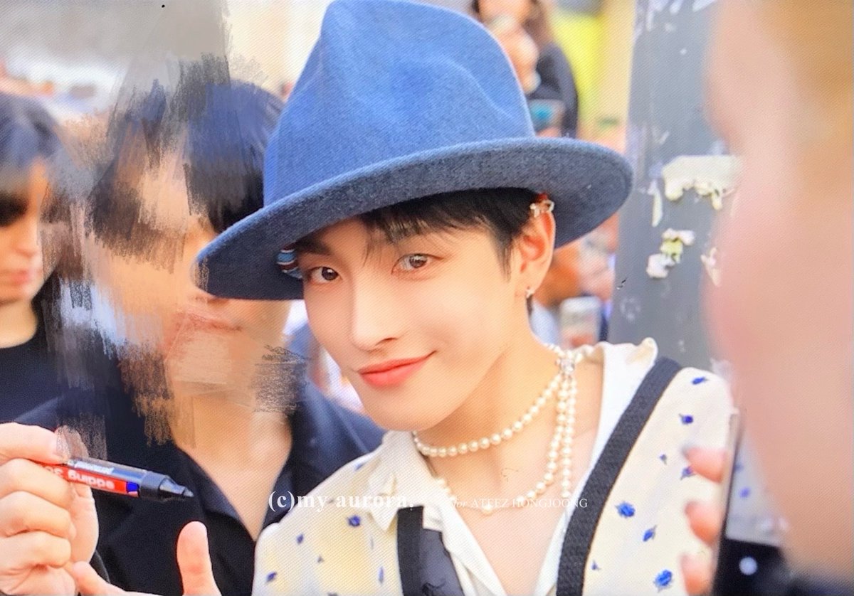 240928 🤍🤍🤍
#홍중 #HONGJOONG #에이티즈 #ATEEZ
