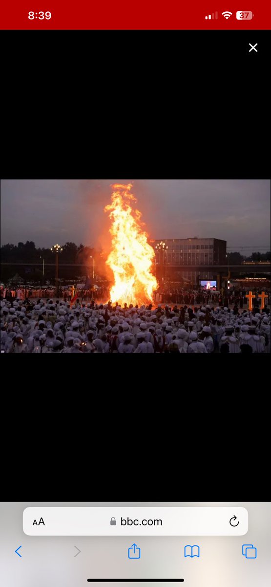 Mercy4ALL82's tweet photo. Buruk Awdeamet or Happy Meskel to those who celebrate it. #Eritreans & #Ethiopians families gather to rejoice in "Finding The Cross". Blessings to ALL! 🙏🩵#BlueRevolutions #RegimeChangeinEritrea @BBCWorld @washingtonpost @frontlinepbs @CNN @StateDept @internationalcommunity https://t.co/k52pAOj0nc