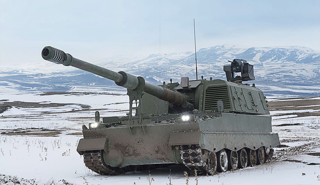 TurkishCentury's tweet photo. ⚡️ UNLEASH THE POWER -- Türkiye's 1st shipment of indigenous #BMCPower MBT &amp; SPH engines #BATU (1500hp) &amp; #UTKU (1000hp) produced in Ankara just left their factory to be installed on the new #ALTAY tank &amp; #Firtina-2 howitzers. 🇹🇷 https://t.co/w0850PvVGZ