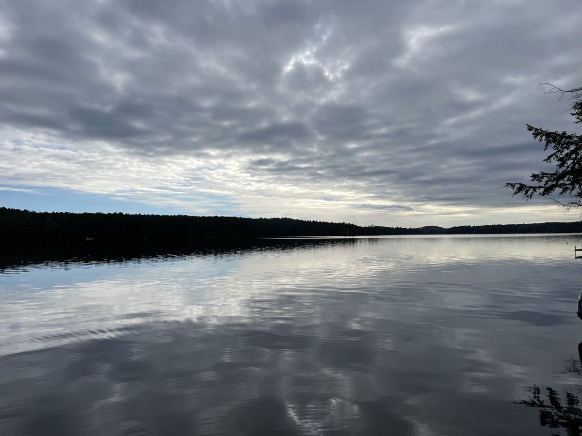 DRMerteb_Maine's tweet image. It’s a process but worth it on a morning like today.  Low winds, temp in 50s feels warmer.  Time for a ride.  

#ChrisCraft