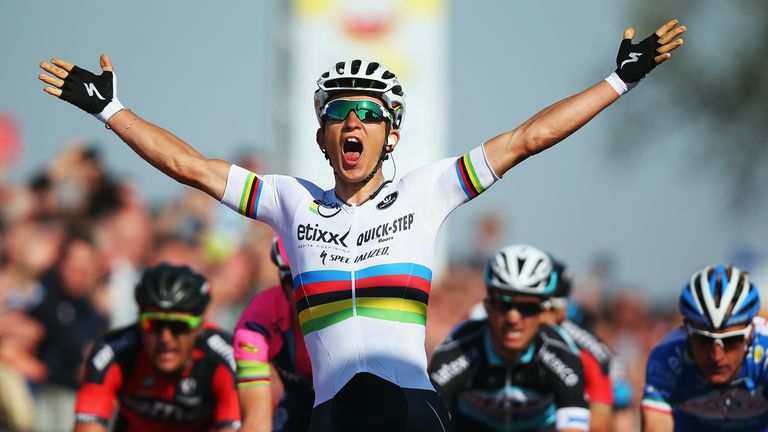 Kubicowy's tweet photo. #MajkaPchamy #AllezKwiato #TourOfTwitter
Komu to przeszkadzało? https://t.co/B6i6grD7iL