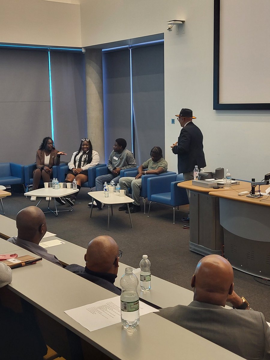 Young people get the opportunity to speak and congratulate the work of <a href="/MetBPA/">Metropolitan BPA</a> #MetBPA30th