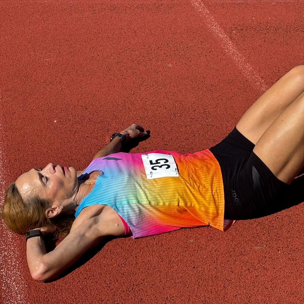 AthleticsWeekly's tweet image. Clare Elms has set a British W60 5000m record of 18:35.95 💥

She beats Fiona Matheson's mark of 18:38.75 🏃‍♀️

👉 athleticsweekly.com