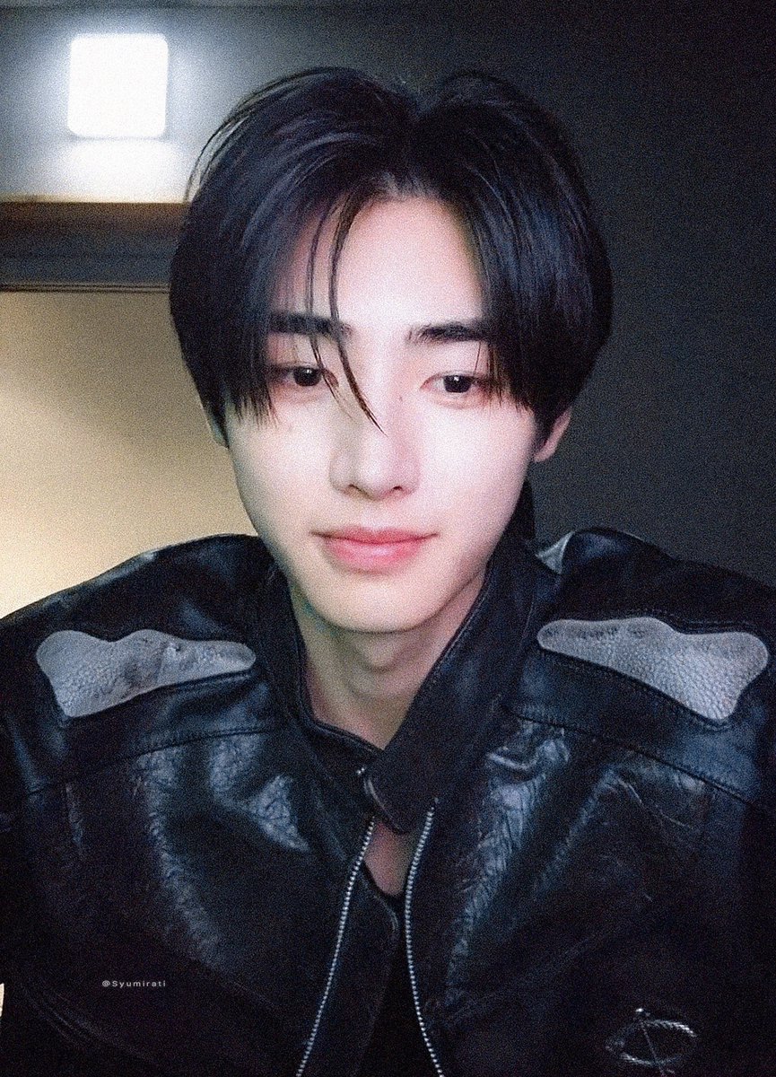 WRITTENBYINFJ's tweet photo. every asbun gf needs humoris bf

— sunghoon few tweet au https://t.co/zGTtTOe9vy