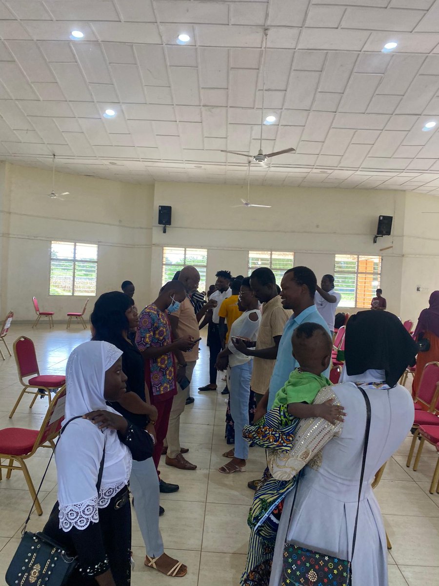 Ghanathink's tweet photo. #BarcampGhana feature

#Speednetworking session at @BarcampBolga 2024 at #GNATHall, #Bolgatanga.  

#Barcampers learning how to give the most important information about themselves via networking.
#BarcampBolga #bcbolga

@MastercardFdn @giz_gmbh @USAIDWestAfrica @ukinghana https://t.co/8647zFX2IR