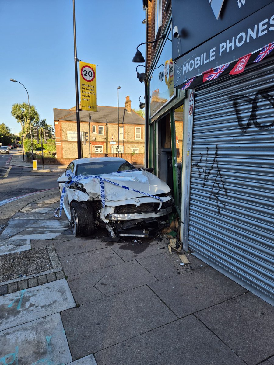 CatfordParking's tweet image. A car smashed into shop in Catford/Hither Green last night. Pedestrians could have been killed. 

When will we have safe spaces for walking in @LewishamCouncil?