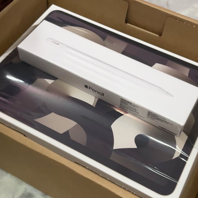TheLaughLoom's tweet photo. Just unboxed my brand new iPad Air! 🚀 
Thrilled to add this sleek powerhouse to my tech arsenal. Here’s to more creativity, productivity, and fun! 
#iPadAir  #NewToyAlert https://t.co/ToBsTppWBj