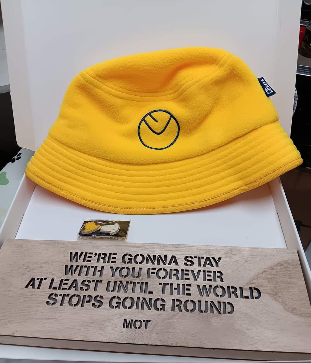 All Leeds Away tweet media