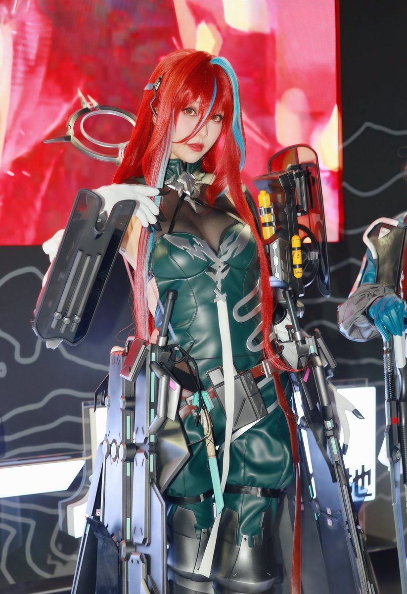 2024.09.28
東京ゲームショウ2024 一般公開日Day1

Model：Ely（@Ely_eee ）さん

アークナイツエンドフィールド　エンバー

かっこいいのElyさんが撮りました

#アークナイツエンドフィールド 
#TGS2024 https://t.co/frNFaEbSl5