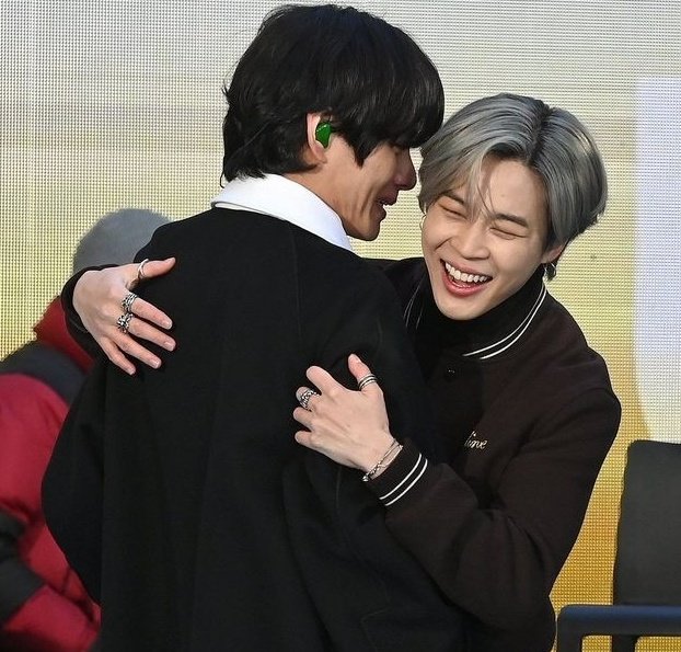 the way vmin talk to each other- a mostly endearing but sometimes uncomfortable thread