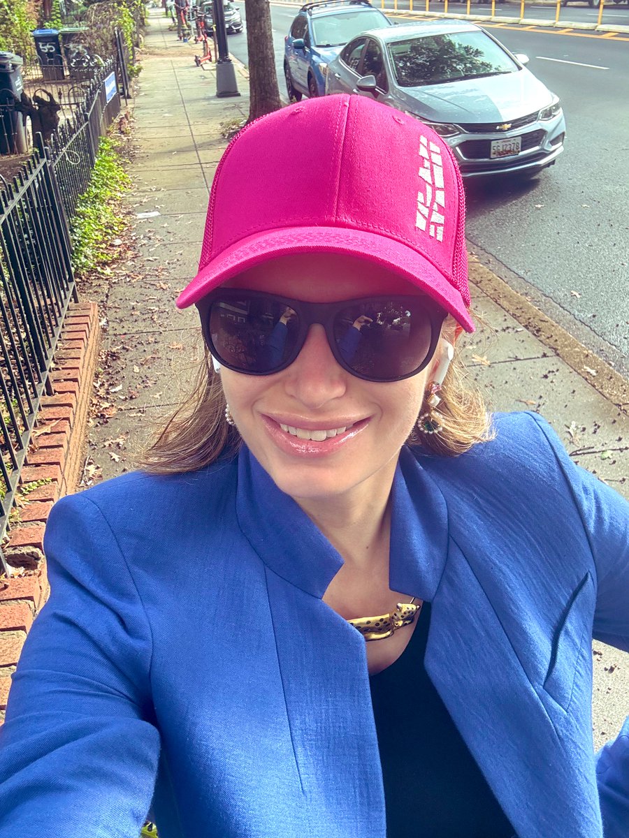 jaguaranna27's tweet photo. Morning stroll in DC before a big day at #ARRODay and the CARROS meeting at #ASTRO24 

✅ Exercise = wellness 🏃‍♀️
✅ Sun protection ☀️🕶️🧢
✅ Excitement = real 🤓💪

@ASTRO_org @ARRO_org @ACRCARROS1986 @ACRRAN @RadiologyACR @washingtondc