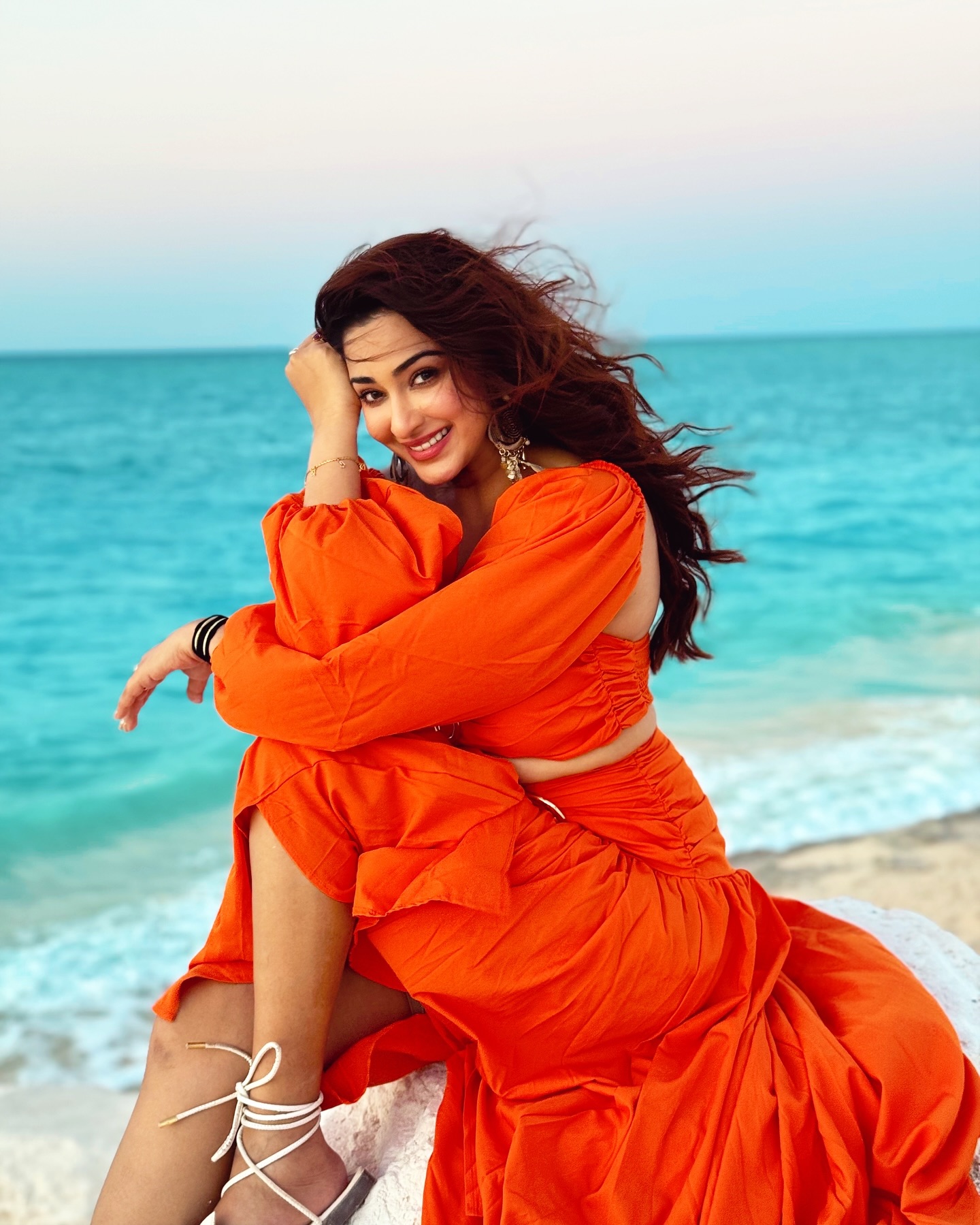 GYkTPUnasAI8NYy?format=jpg&name=large