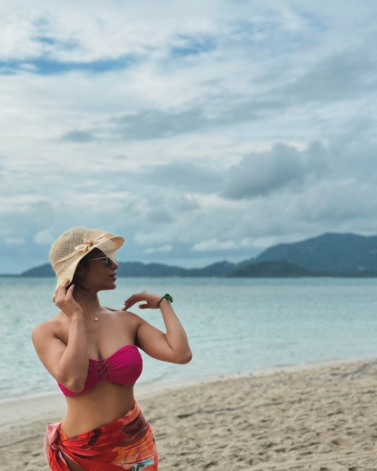 GYkTXKLasAABOhO?format=jpg&name=large