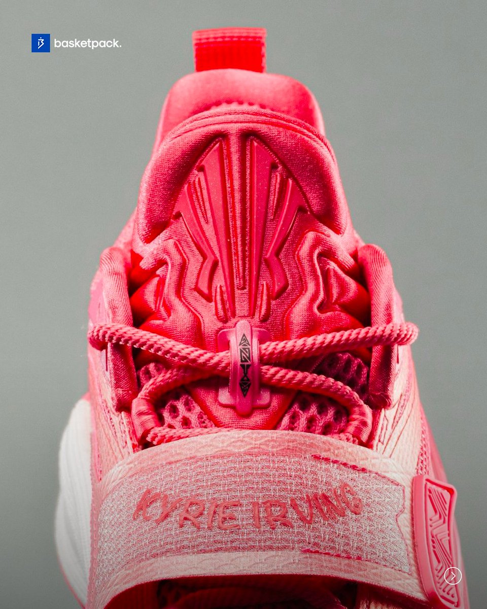 KYRIE DÉVOILE LA ANTA KAI 1 JELLY 💕🍬

Pour l’instant le coloris est annoncé pour la Chine dans un premier temps, on reste à l’affût des infos pour le marché français 🇫🇷

Tu valides ? 

#⃣ #anta #kyrie #uncledrew