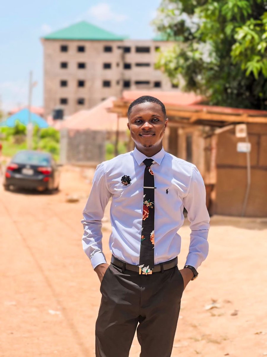 knustlaw_360's tweet photo. ‼️ APPOINTMENT ALERT ‼️

Seth Boakye J, a third-year law student, has been appointed Judicial Chairperson of the largest college in West Africa, College of Humanities &amp; Social Sciences.

🎉Ayekoo My Lord 👨‍⚖️⚖️ https://t.co/MEJE4x9eTS