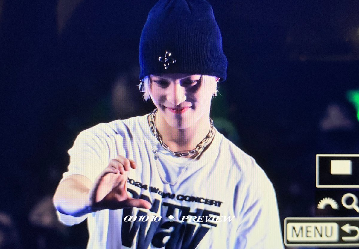 001010_yy's tweet photo. 240928
on the way ❤️ preview

#YANGYANG #扬扬 #양양 #ヤンヤン 
#WayV  #威神V #NCT https://t.co/ehoXzg63pT