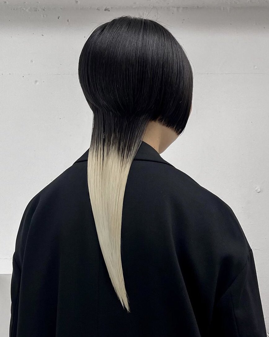 Hairstyling by Yoto Sasaki.