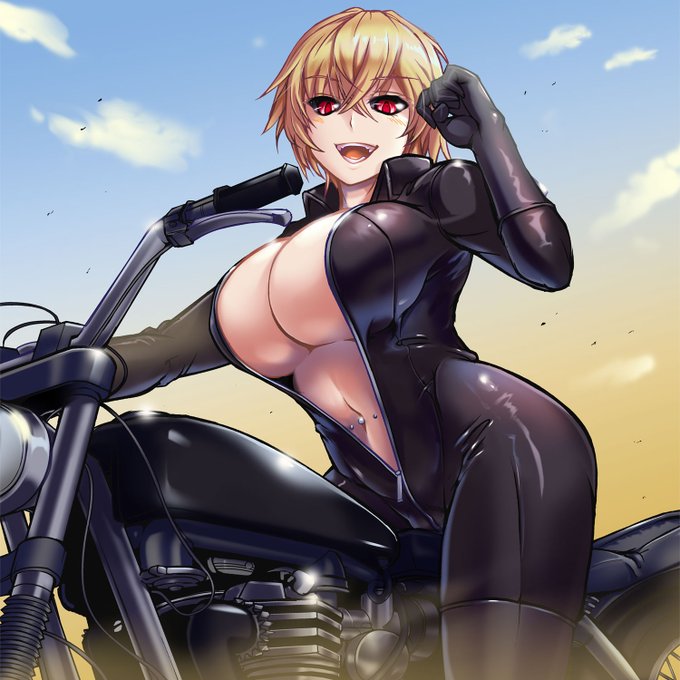 久々にPixivリクエストからのリクを納品しました～

よその子の金髪ヴィランさんをTriumph TR6 TROPHYなるバイクに乗せてほしいとのことでした
バイクはあまり詳しくないから大苦戦でした

正直これでよかったのか(ヽ'ω`)
リクエストいただきありがとうございました～ #Commission #pixivリクエスト 