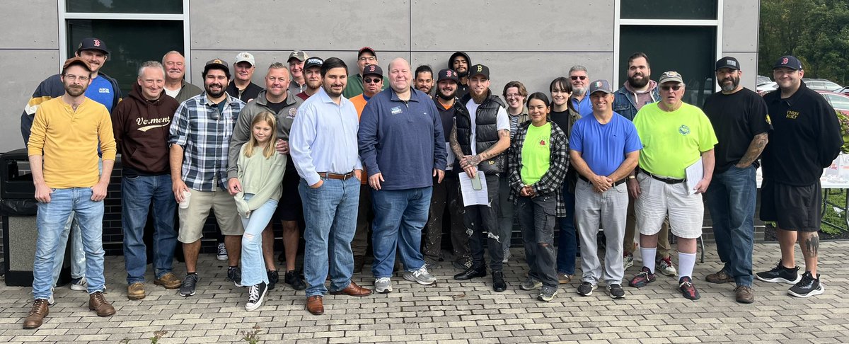 Dozens of union members are out on the doors in Mansfield, Norton, and Foxboro talking to other members about electing proud <a href="/IBEW2222/">IBEW 2222 (Boston)</a>  member <a href="/PaulFeeneyMA/">Senator Paul Feeney</a> and proud <a href="/seiu888/">SEIU Local 888</a>  member <a href="/KostasLoukos/">Kostas Loukos</a> to the MA Senate and MA House #mapoli