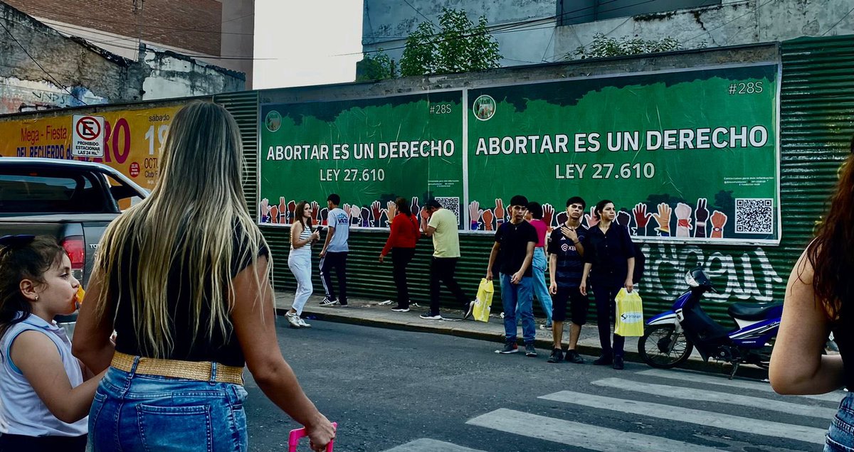 MxMfundacion's tweet photo. Somos #Soberanas de nuestros cuerpos y defenderemos el derecho a decidir frente a cada #Fanatico este #28Sept y SIEMPRE. Lo dicen las calles de Tucumán: https://t.co/mkfUzEKVQM