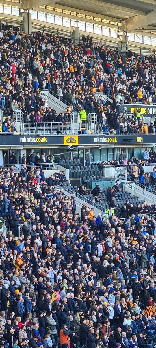 Shame the owner didn't bother to come out and publicly show his respects to the legends... #hcafc