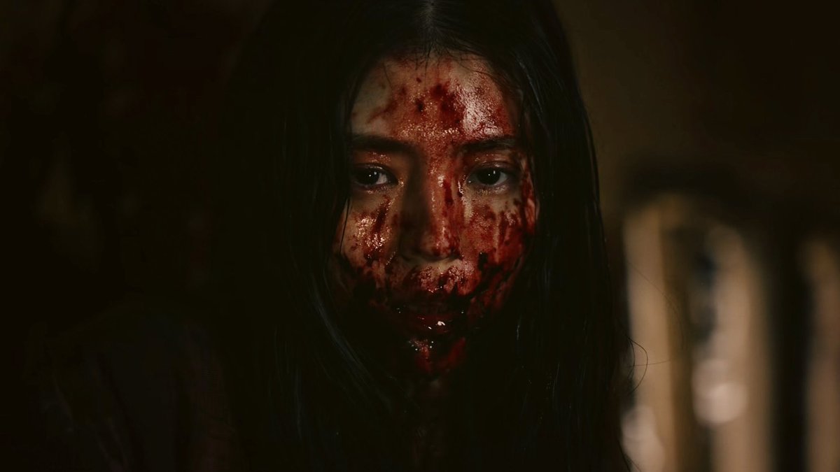 fliryhsxhe's tweet photo. just sohee and jongseo covered in blood… https://t.co/7ppM0Tis1T