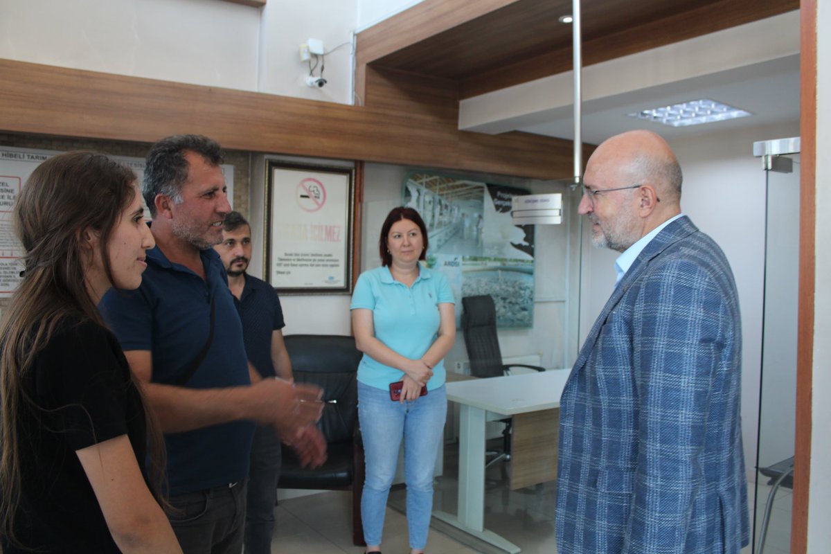 mesutyldrn's tweet photo. Milletvekillerimiz Sayın Prof. Dr. Adem KORKMAZ, Sayın Mustafa OĞUZ ile İl Başkanımız Sayın Mustafa ÖZBOYACI, Proje tesliminin son gününde heyecanımıza ortak olarak proje teslimlerini beraber gerçekleştirdik.

#TKDK #Burdur #IPARD https://t.co/5H0ah1vlDW